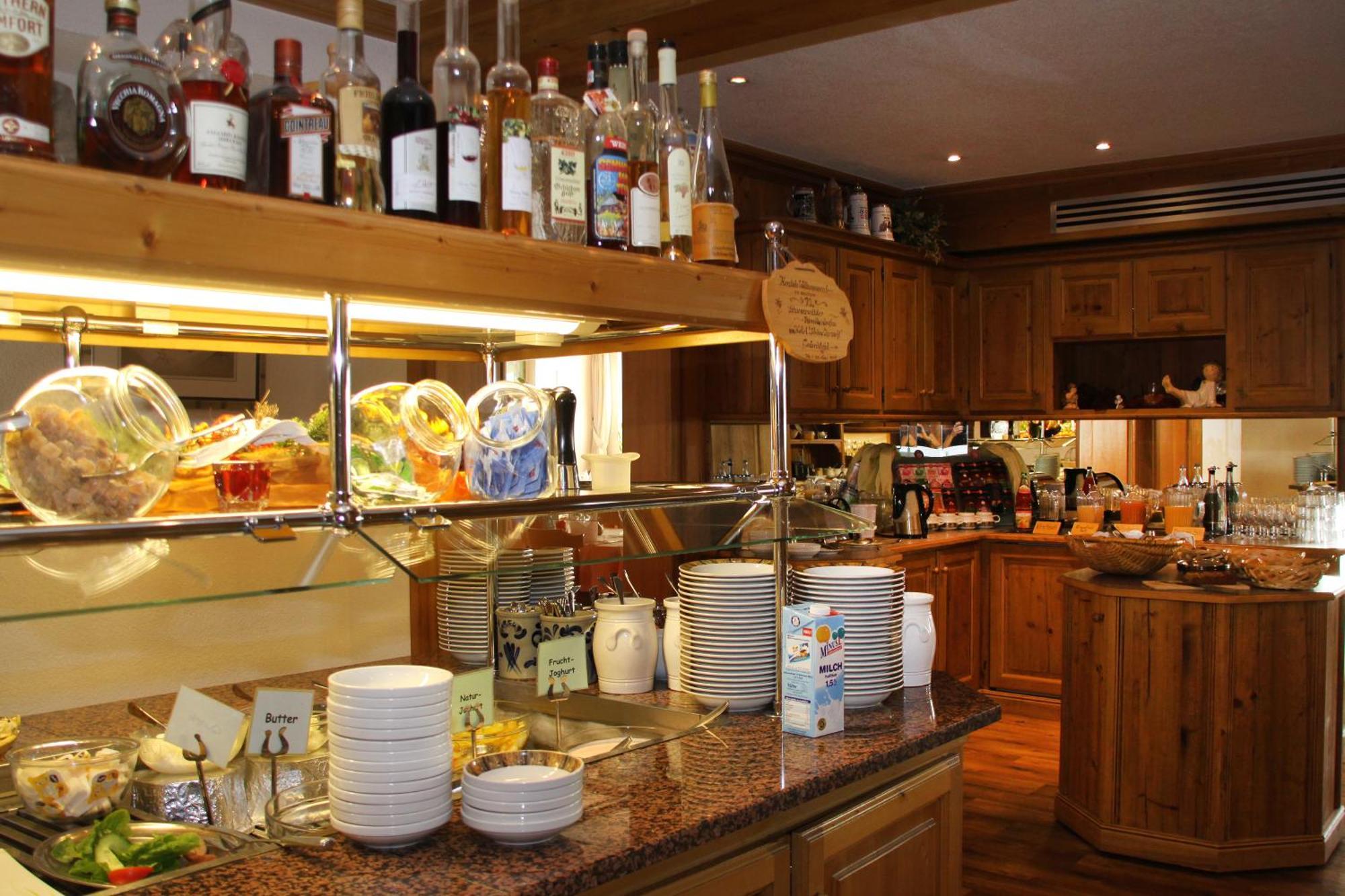 Hotel Schoene Aussicht Хорнберг Екстериор снимка
